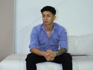 Porn fuck DanteRomanoff