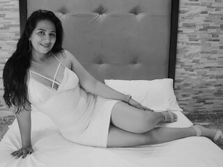 Nude webcam SaraTrixie