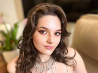 Videos shows VictoriaVince